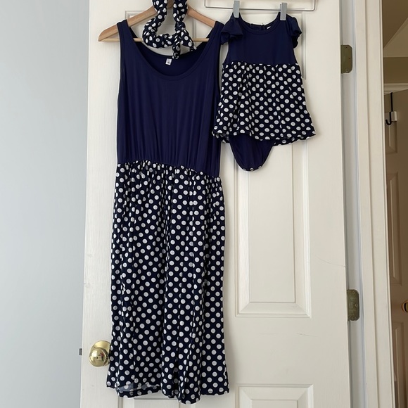 Mommy and me matching polka dot dresses. Womens size small. Baby size 6-9 months - Picture 1 of 4